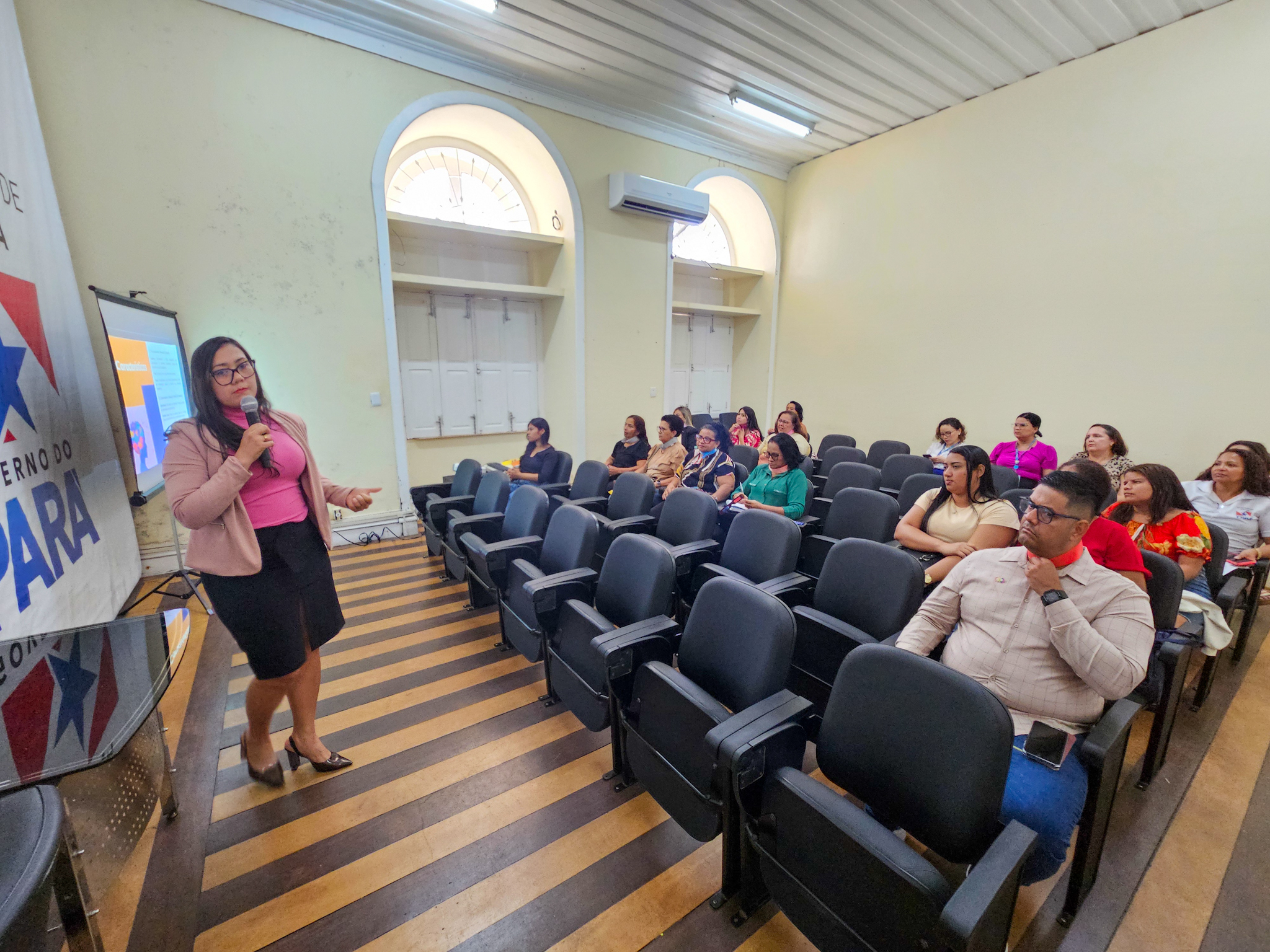 Ouvidoria de mãos dados com o TEA