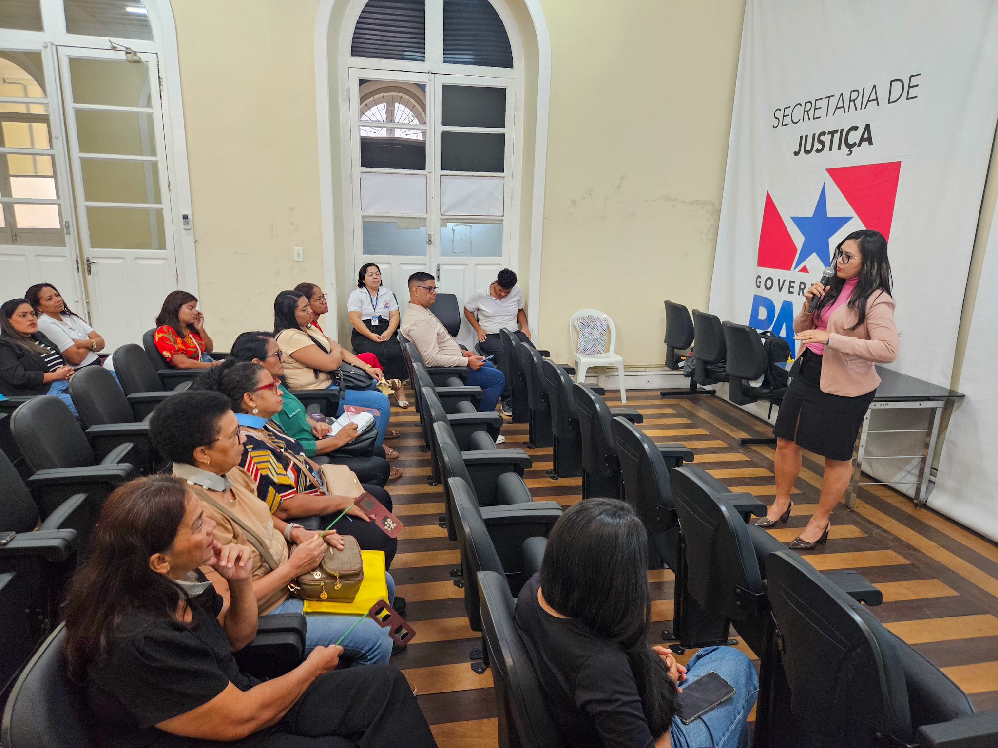Ouvidoria de mãos dadas com TEA
