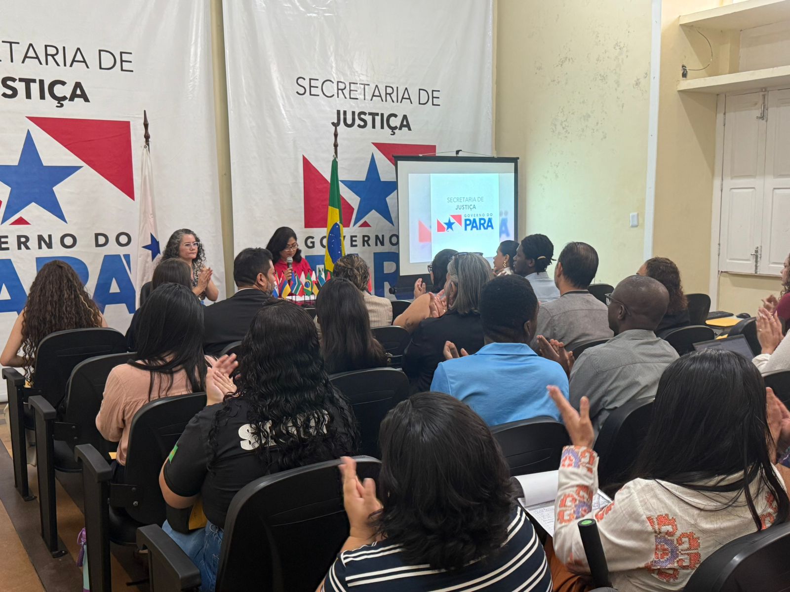 Posse sociedade civil Cemig