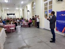 Secretário Evandro Garla durante programação Dia das Mulheres